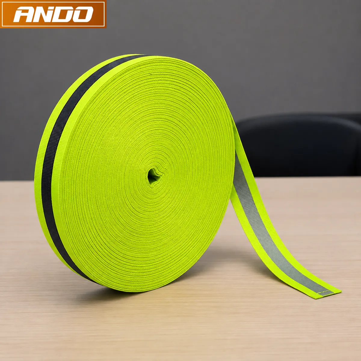 Dây phản quang vải màu xanh chuối kích thước 2.5cm x 100m
