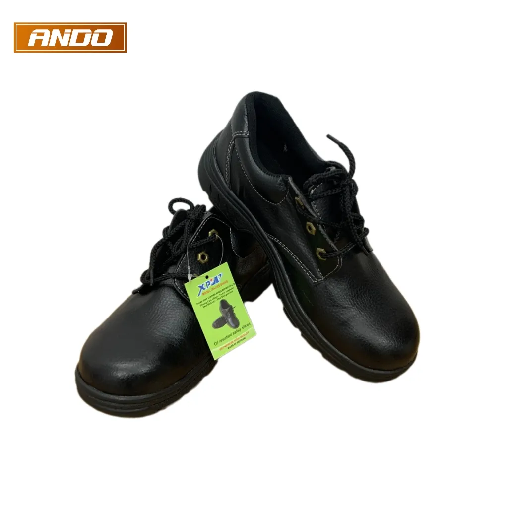 Giày bảo hộ XP BH08 mũi và đế lót thép
