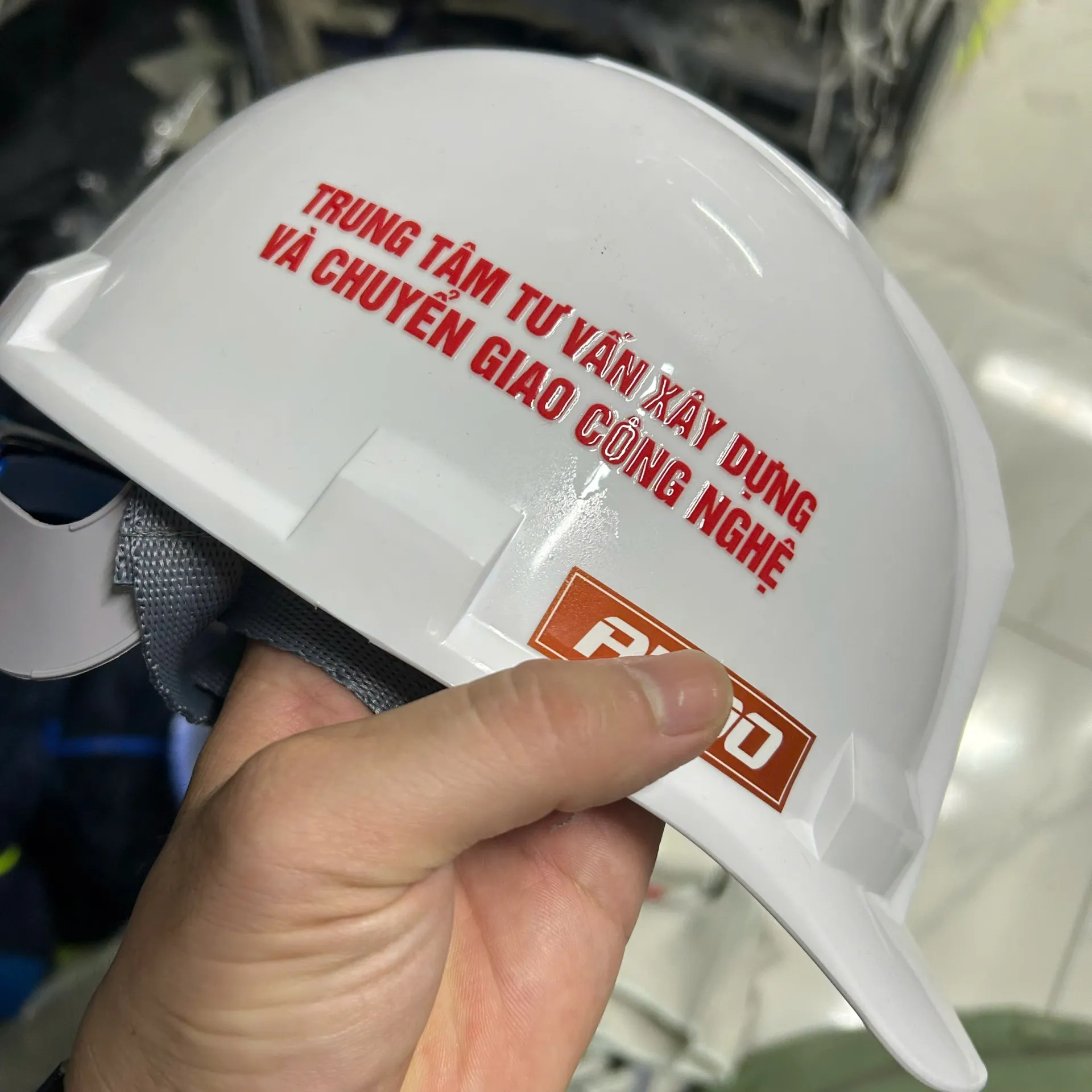 Đơn in mũ bảo hộ lao động - in logo & chữ nổi UV - Trung tâm Tư vấn xây dựng và chuyển giao công nghệ - XD LAS 591
