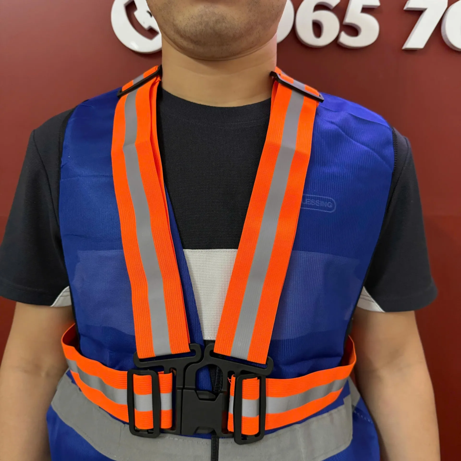 Đai ngực phản quang chéo khoác ngoài