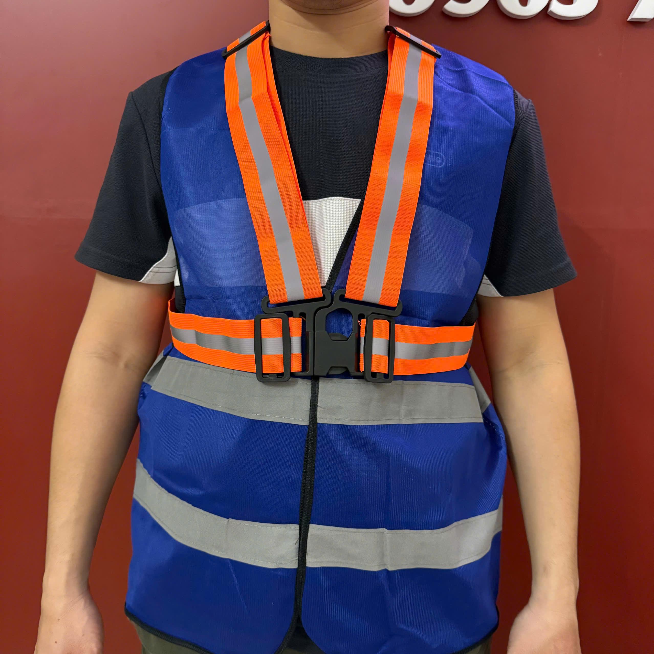 Đai ngực phản quang chéo khoác ngoài