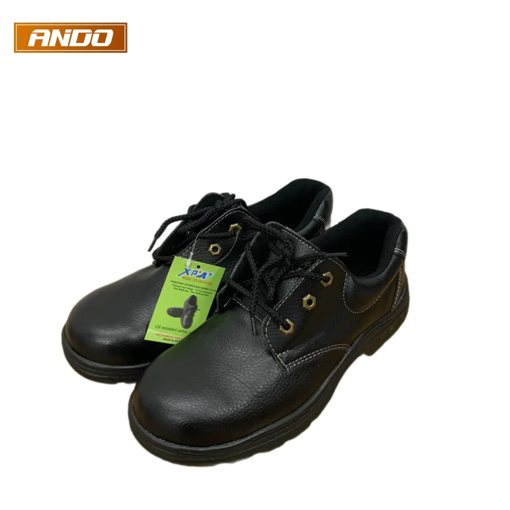Giày bảo hộ XP BH08 mũi và đế lót thép