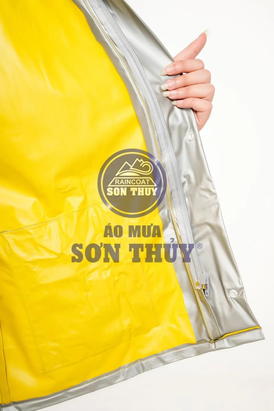 Áo mưa bộ 2 lớp nhựa - bộ 2 da thương hiệu Sơn Thủy